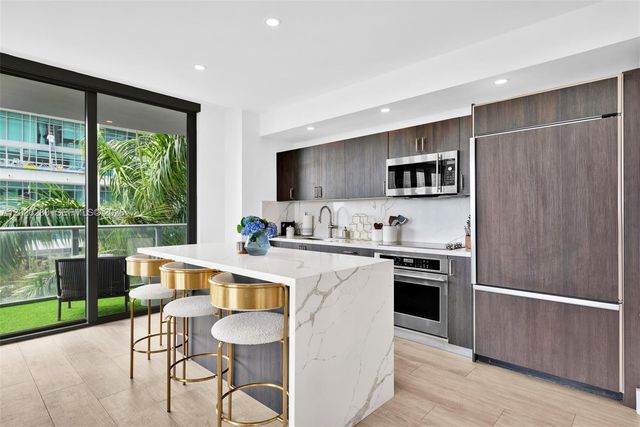 121 NE 34th St L304, Miami, FL 33137