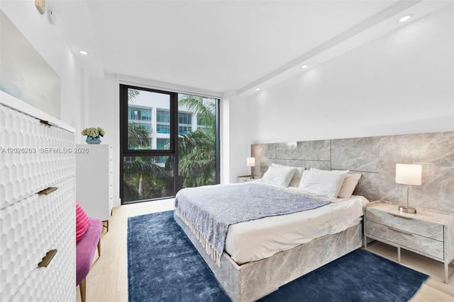 121 NE 34th St L304, Miami, FL 33137