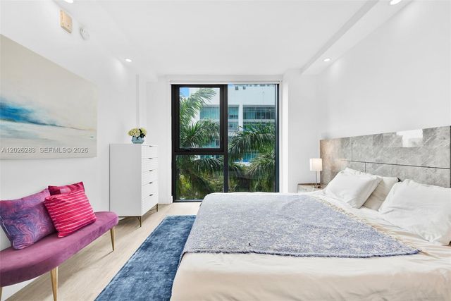 121 NE 34th St L304, Miami, FL 33137