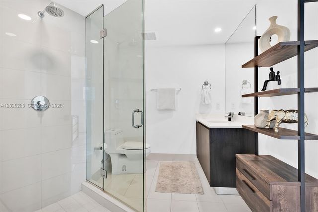 121 NE 34th St L304, Miami, FL 33137