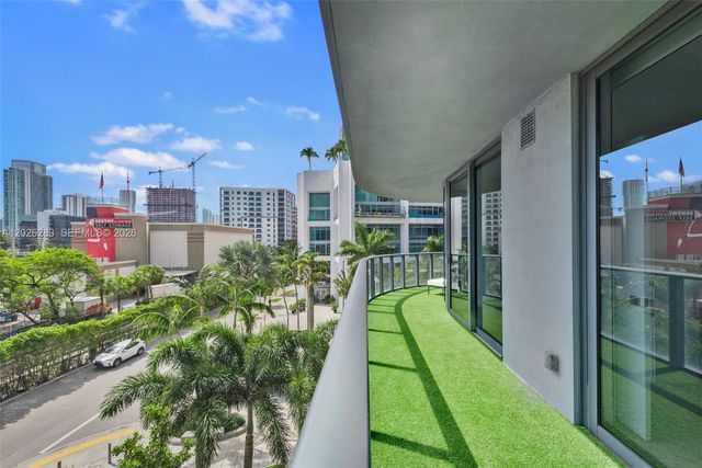 121 NE 34th St L304, Miami, FL 33137