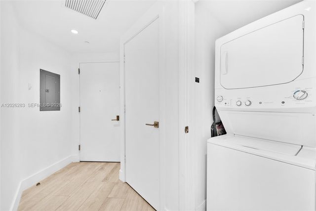 121 NE 34th St L304, Miami, FL 33137