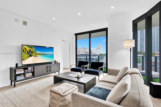 121 NE 34th St L304, Miami, FL 33137
