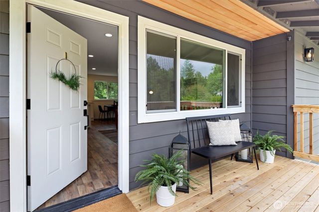 39845 SE Spruce Street, Snoqualmie, WA 98065