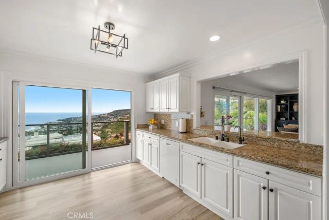 1651 Thurston Drive, Laguna Beach, CA 92651