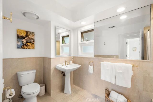 1651 Thurston Drive, Laguna Beach, CA 92651
