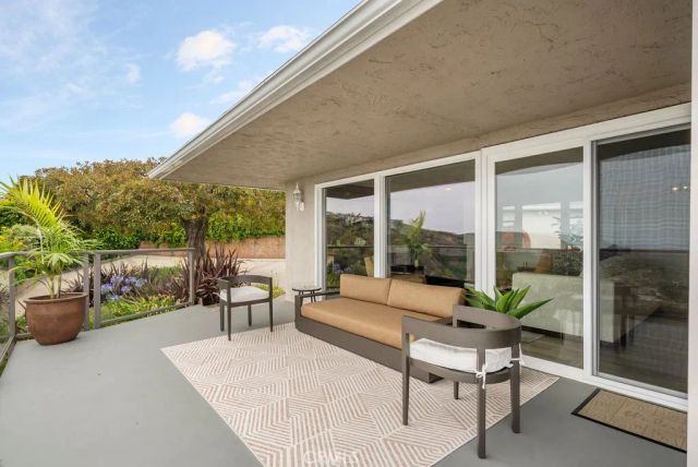 1651 Thurston Drive, Laguna Beach, CA 92651