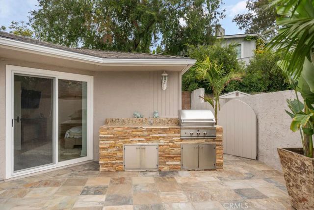 1651 Thurston Drive, Laguna Beach, CA 92651