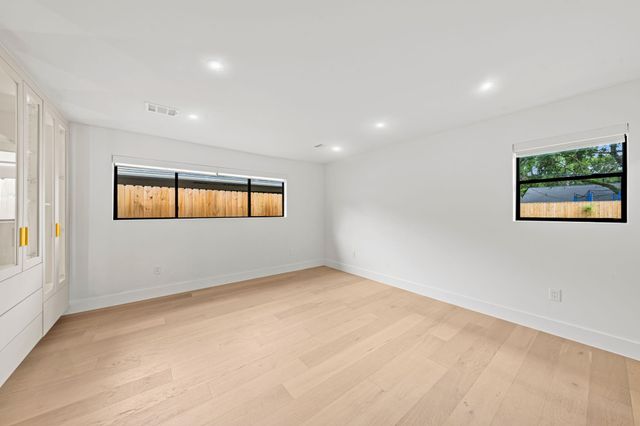 5411 Yarwell Drive, Houston, TX 77096