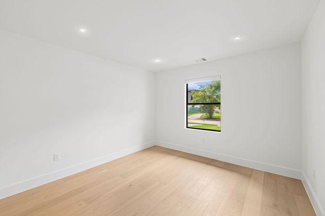 5411 Yarwell Drive, Houston, TX 77096