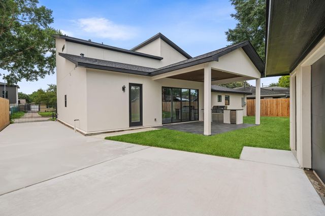 5411 Yarwell Drive, Houston, TX 77096