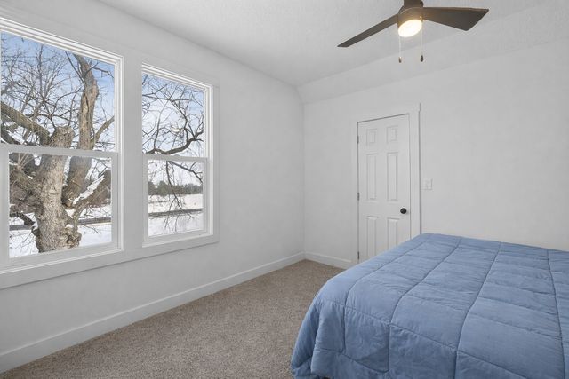 3724 345th Avenue NE, Cambridge, MN 55008