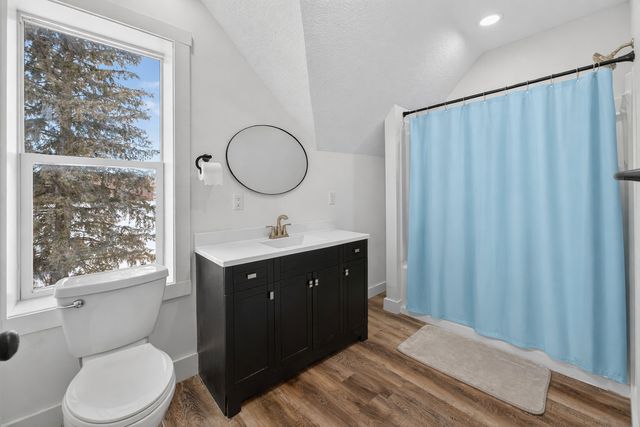 3724 345th Avenue NE, Cambridge, MN 55008