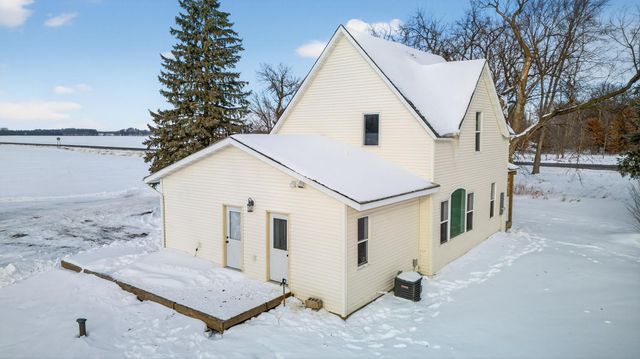 3724 345th Avenue NE, Cambridge, MN 55008