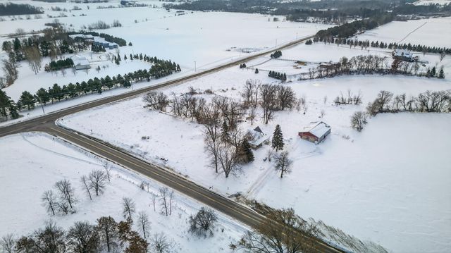 3724 345th Avenue NE, Cambridge, MN 55008