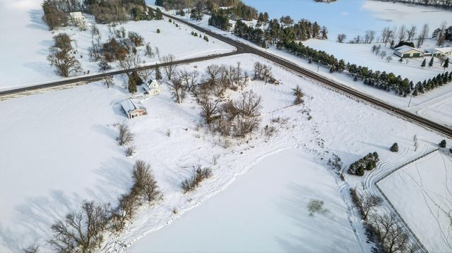 3724 345th Avenue NE, Cambridge, MN 55008