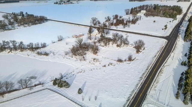 3724 345th Avenue NE, Cambridge, MN 55008