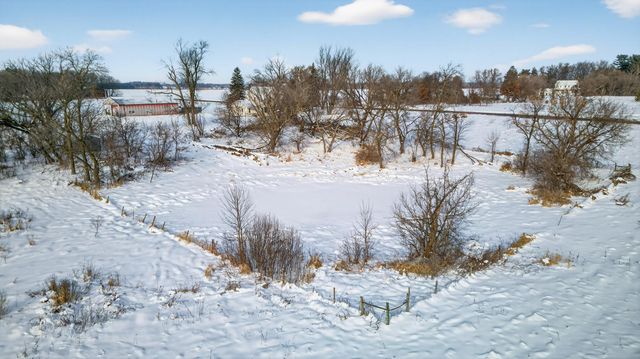 3724 345th Avenue NE, Cambridge, MN 55008