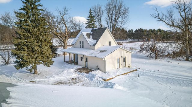 3724 345th Avenue NE, Cambridge, MN 55008