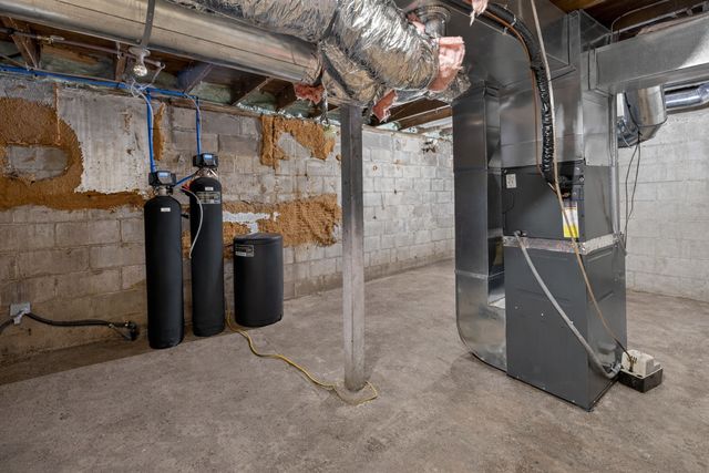 3724 345th Avenue NE, Cambridge, MN 55008