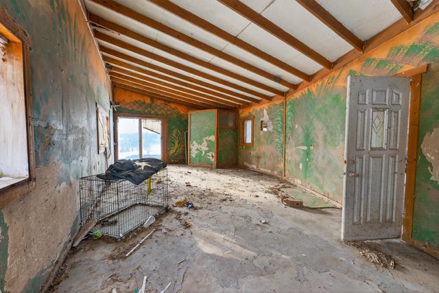 3724 345th Avenue NE, Cambridge, MN 55008