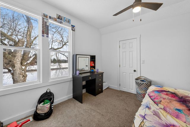 3724 345th Avenue NE, Cambridge, MN 55008