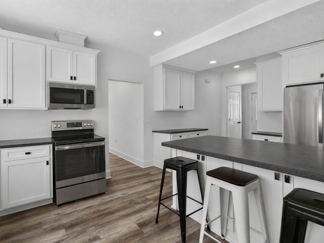 3724 345th Avenue NE, Cambridge, MN 55008