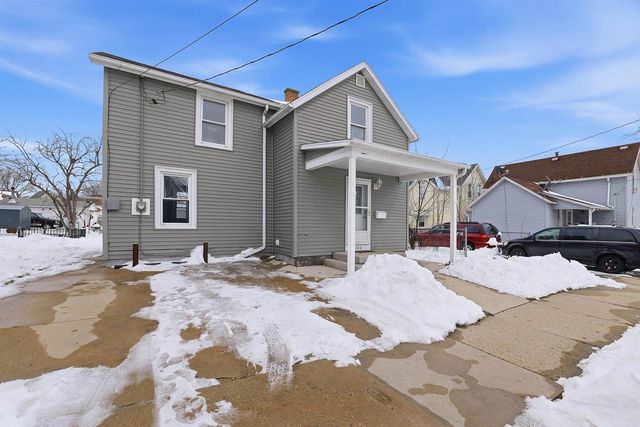 106 W Main Street, Beaver Dam, WI 53916