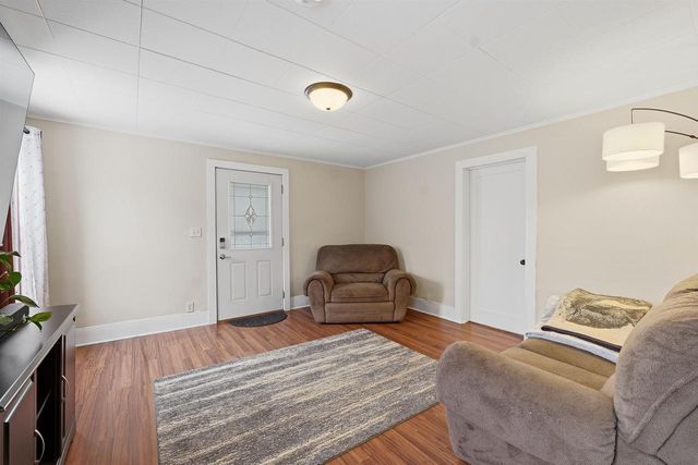 106 W Main Street, Beaver Dam, WI 53916
