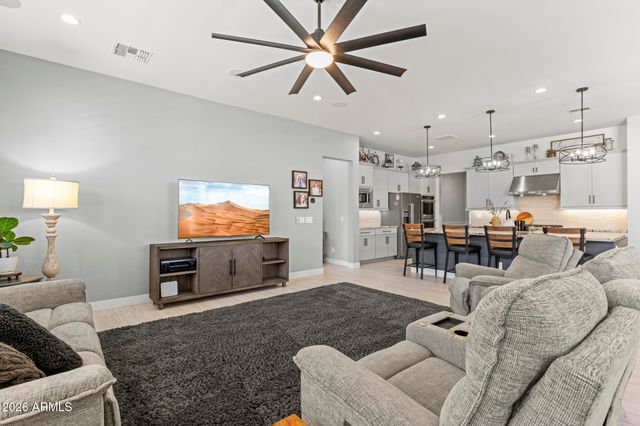 17182 W THOUSAND OAKS Street, Surprise, AZ 85388