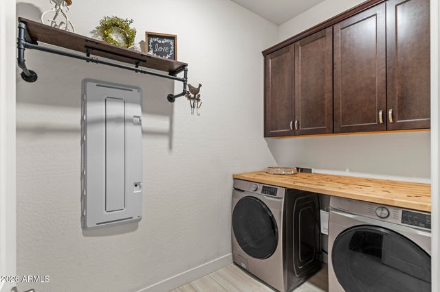17182 W THOUSAND OAKS Street, Surprise, AZ 85388