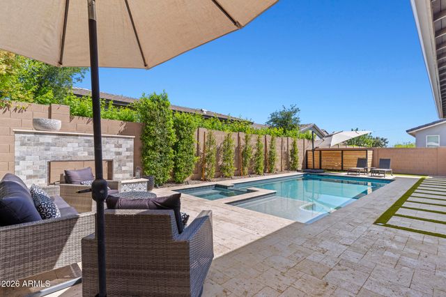 17182 W THOUSAND OAKS Street, Surprise, AZ 85388
