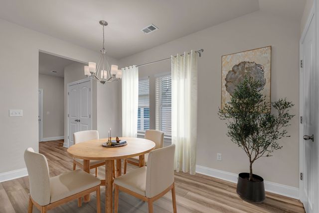 704 Taylor Bend Rd, Columbia, TN 38401