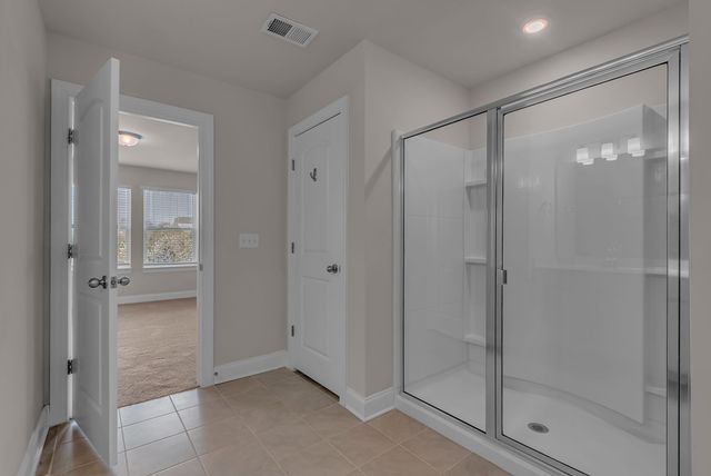 704 Taylor Bend Rd, Columbia, TN 38401