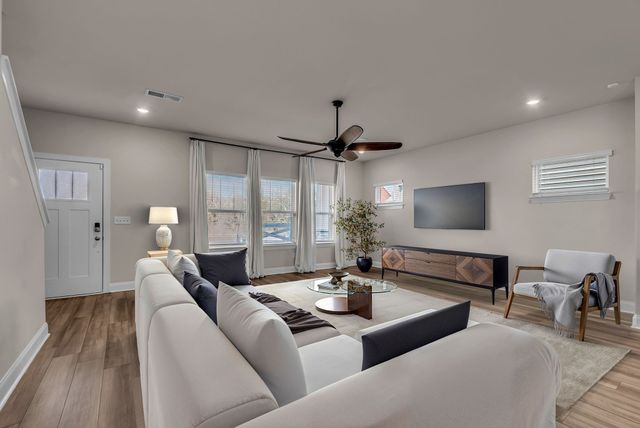 704 Taylor Bend Rd, Columbia, TN 38401