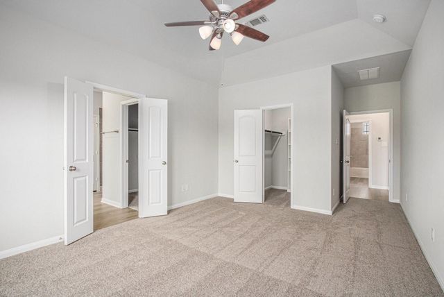 411 Wellshire Drive, West Columbia, TX 77486