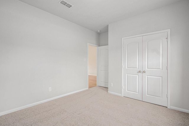 411 Wellshire Drive, West Columbia, TX 77486
