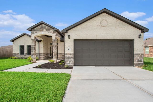 411 Wellshire Drive, West Columbia, TX 77486