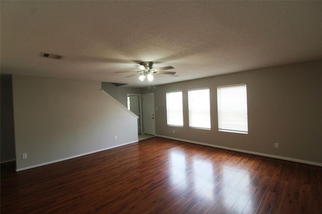 2834 Iris Valley Way, Houston, TX 77038