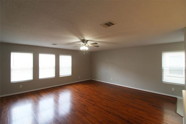 2834 Iris Valley Way, Houston, TX 77038