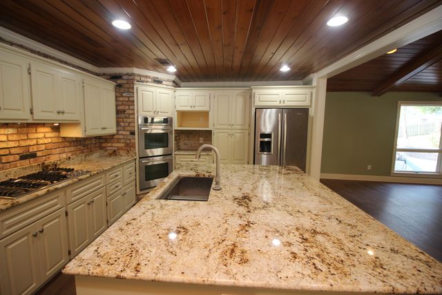 3228 Franklin Avenue, Laurel, MS 39440