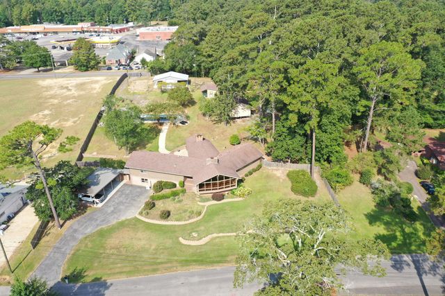 3228 Franklin Avenue, Laurel, MS 39440