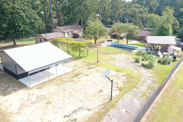 3228 Franklin Avenue, Laurel, MS 39440