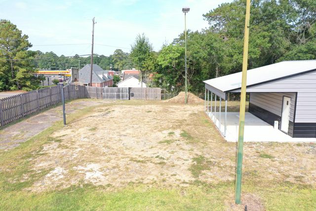 3228 Franklin Avenue, Laurel, MS 39440