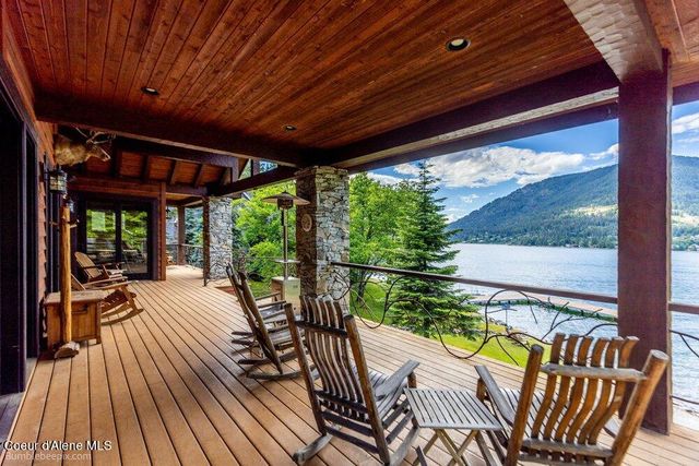 55 La Vita Bella Lane, Hope, ID 83836