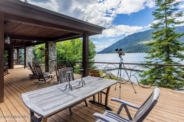 55 La Vita Bella Lane, Hope, ID 83836