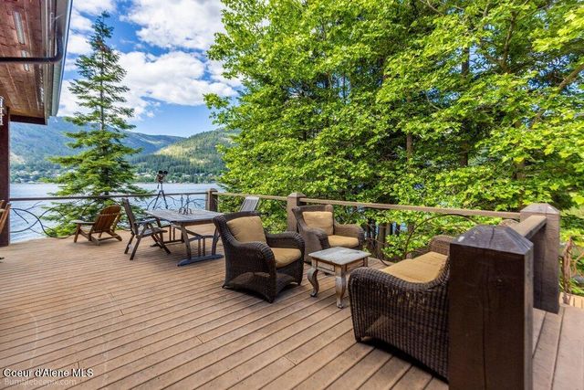55 La Vita Bella Lane, Hope, ID 83836