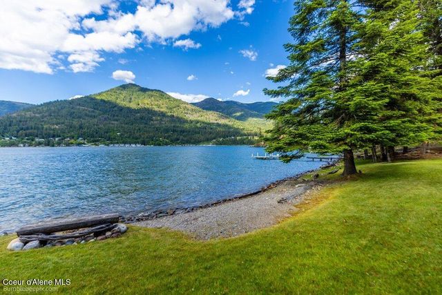 55 La Vita Bella Lane, Hope, ID 83836