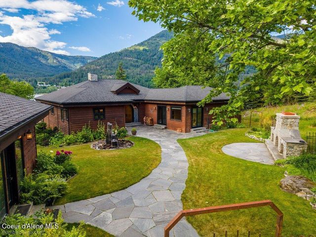 55 La Vita Bella Lane, Hope, ID 83836