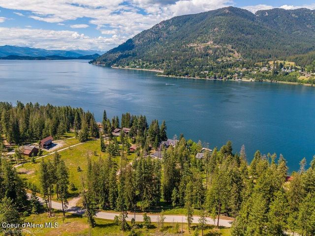 55 La Vita Bella Lane, Hope, ID 83836